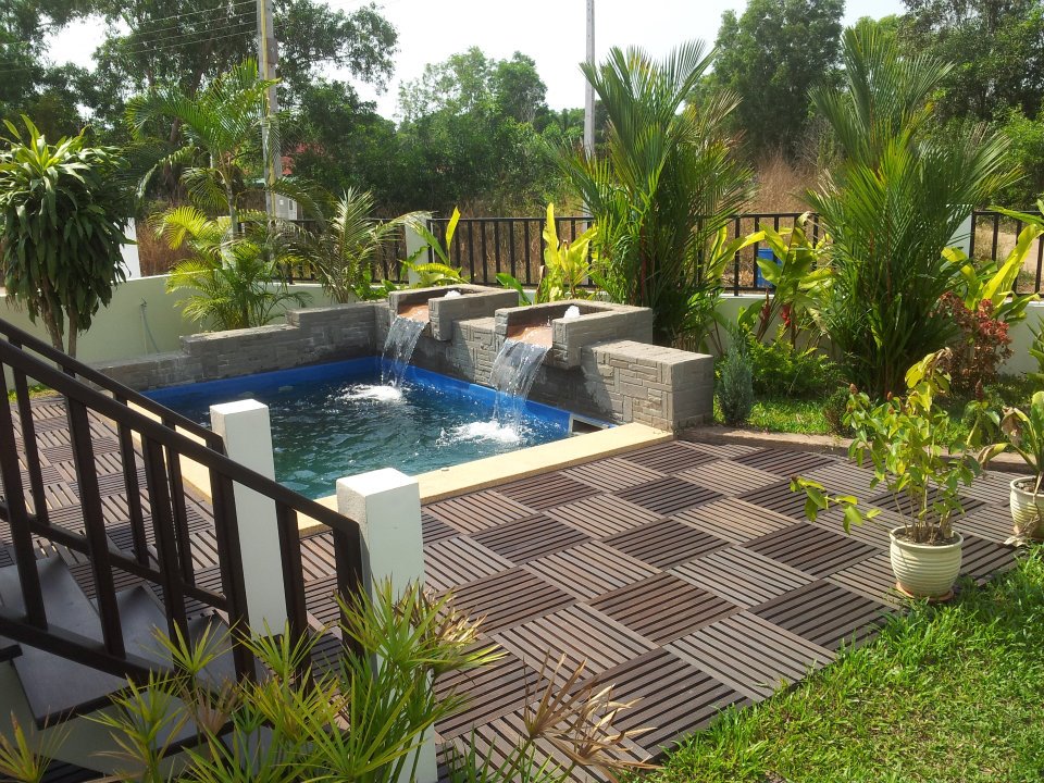 Palm Leaf Apartment 10